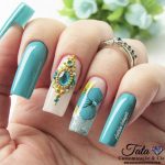 UNHAS COM ADESIVOS E PEDRARIAS - Andréa Scheper